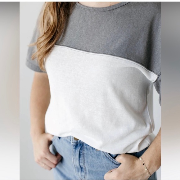 NWT The Mainstreet exchange womens  brynn color block tee charcoal and white - Picture 2 of 6